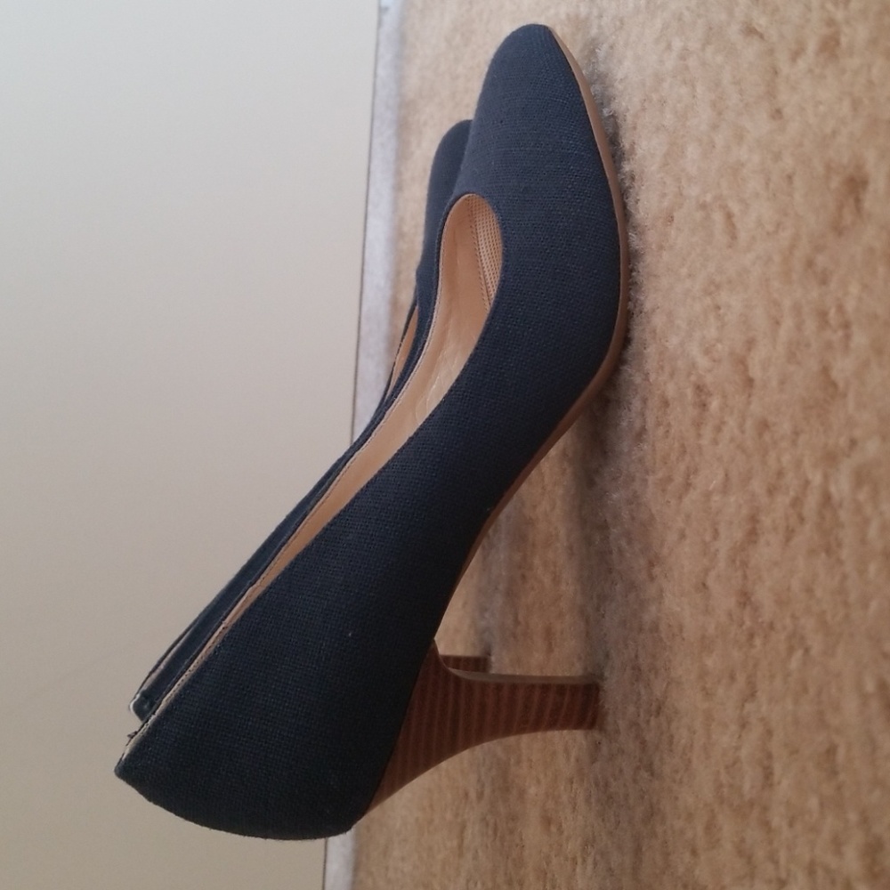 Shoe - Picture 2 of 2